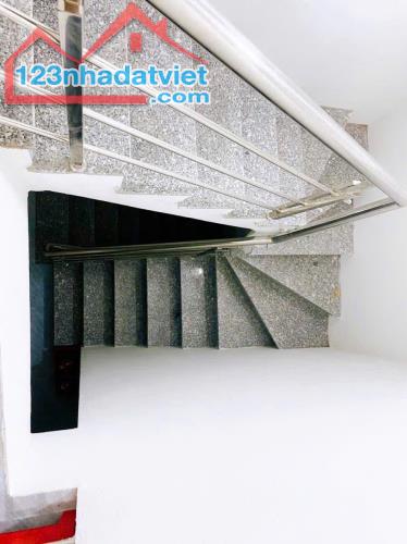 Chất lừ❗❗❗ Toà CHDV 8T mới, D/Tiền 80tr tại TT q.Cầu Giấy -HN giá chỉ 13,xx tỷ - 1