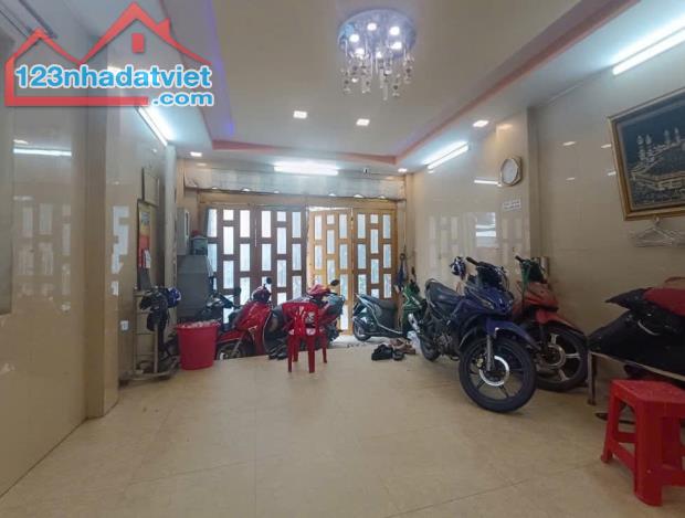 BÁN NHÀ MẶT TIỀN KINH DOANH SẦM UẤT DƯƠNG BÁ TRẠC Q8 - 4.7 X 14M - NHỈNH 8 TỶ - 2