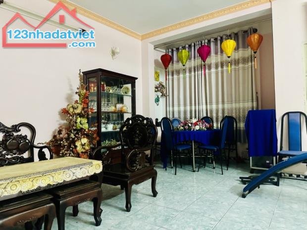 Bán nhà mặt tiền chợ Nhị Thiên Đường(6.2.15) 4 lầu  Hoàng Minh Đạo phường 5 quận 8 - 3