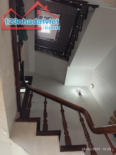 Bán nhà gần phố Hoàng Quốc Việt, Cầu Giấy, 65m2, ô tô, kinh doanh nhỏ, ngõ thông, 2 thoáng - 1