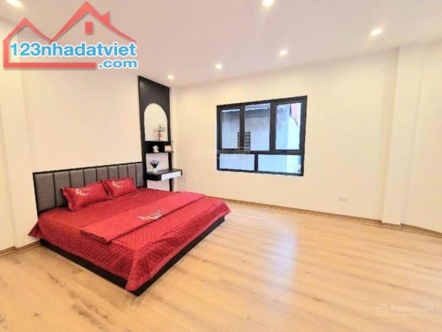 Siêu phẩm Hai Bà Trưng lô góc 3 thoáng nhà mới - ô tô đỗ 38m2 5 tầng - 1