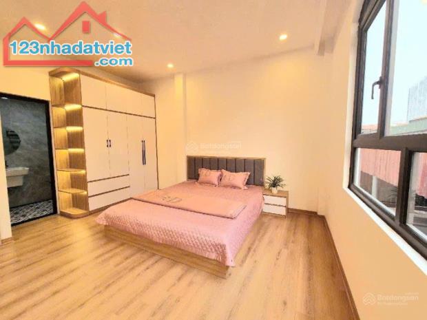 Siêu phẩm Hai Bà Trưng lô góc 3 thoáng nhà mới - ô tô đỗ 38m2 5 tầng - 3