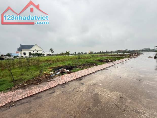 Bán đất biển du lịch 83m2 cách bãi tắm 100m chỉ hơn 1 tỷ - 1