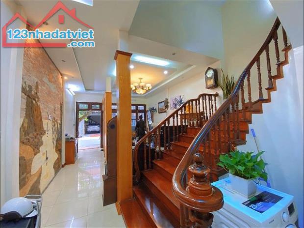 Bán nhà Vĩnh Phúc  - Ba Đình: Phân lô, thang máy,ở ngay, kinh doanh, ô tô 7 chỗ vào nhà.