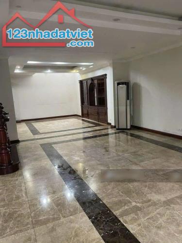 Nhà Mặt Phố Lạc Long Quân (Đối Diện LOTTE) 153m/4 Tầng (Có Hầm), MT 8.2m 86 Tỷ - 2
