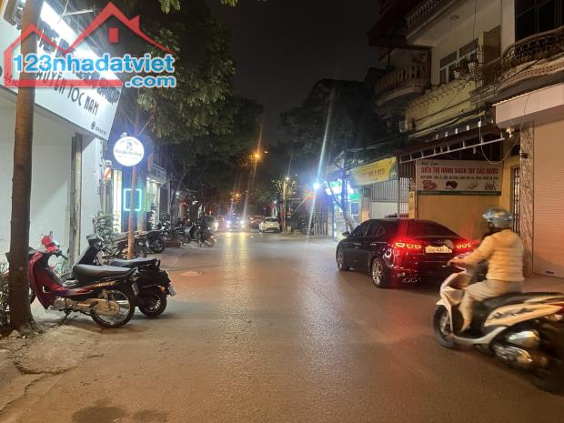 Bán Nhà mặt phố Hoa Lâm, vỉa hè ô tô tránh, kinh doanh tốt, 108m x 4T, MT 4.5m, nhỉnh 21tỷ - 3