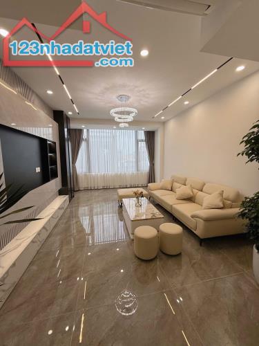 Cần Bán Nhà Ngọc Thuỵ 45m2 7T Gara Thang Máy, Full Nội Thất, Tiện Ích Bạt Ngàn Nhỉnh 13 Tỷ - 2