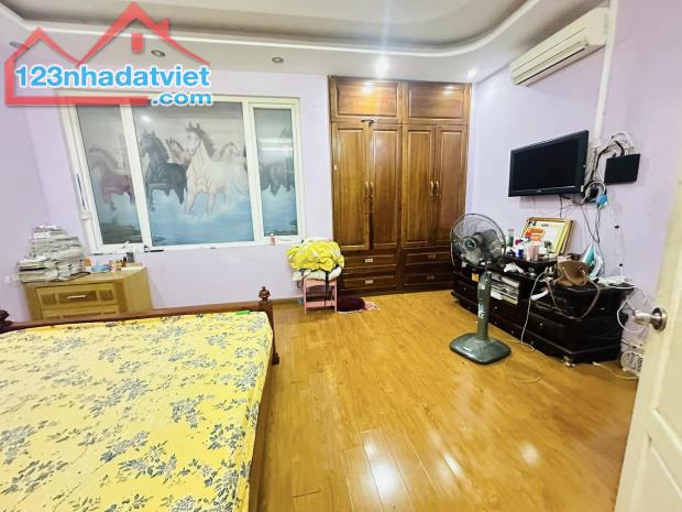 Lô góc Vũ Tông Phan,3 thoáng,gara,10m ra phố,60m 5 tầng 5.5m mặt, Giá 17.6 tỷ 0796193699 - 3
