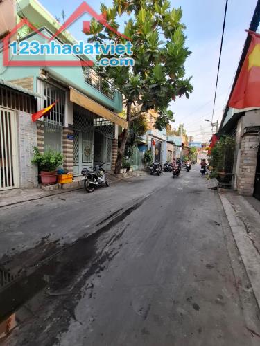 BÁN NHÀ ĐẸP - AN LẠC BÌNH TÂN - 101M2 - XE HƠI NGỦ NHÀ - CHỈ 7.6 TỈ