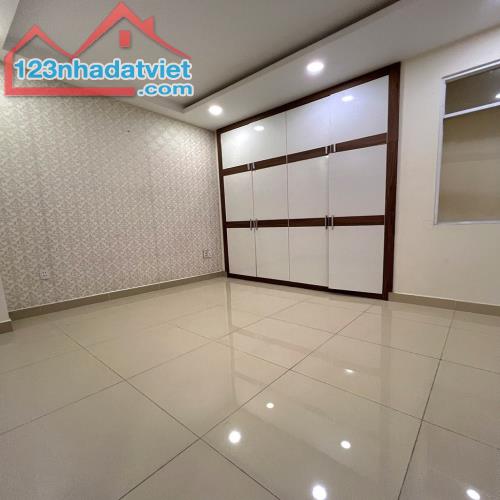 Bán gấp nhà phố 3 tầng siêu đẹp hẻm xe hơi liền kề Kha Vạn Cân, TP Thủ Đức _ Free Full nội - 4