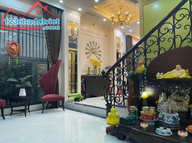 HÓT! TRÍCH SÀI - TÂY HỒ - LÔ GÓC 2 THOÁNG - NGÕ THÔNG - Ô TÔ GẦN . DT 52M*3TẦNG, GIÁ 8.9TỶ - 3