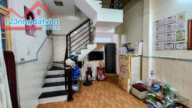Nhà 3 tầng đúc - Lê Văn Thọ P.9 Gò Vấp - Hẻm 3m cách MT 40m - Chỉ 3.98 tỷ - 1