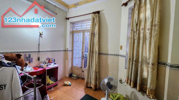 Nhà 3 tầng đúc - Lê Văn Thọ P.9 Gò Vấp - Hẻm 3m cách MT 40m - Chỉ 3.98 tỷ - 3
