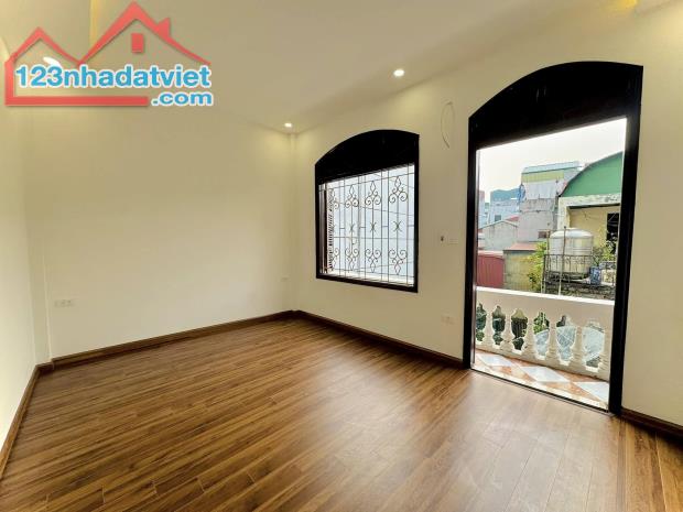 BÁN NHÀ 4 TẦNG NỘI THẤT ĐẸP, THOÁNG TRƯỚC SAU, GẦN MẶT NGÕ THÔNG TRƯƠNG ĐỊNH – HOÀNG MAI. - 3
