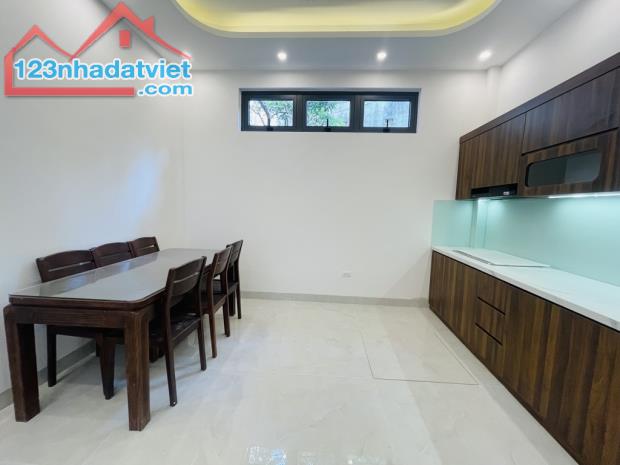 Bán nhà mới cá tính Hoàng Mai Hai mặt ngõ OTO dừng đỗ, Nội Thất nhập khẩu 60m2 chỉ 15 tỷ - 1