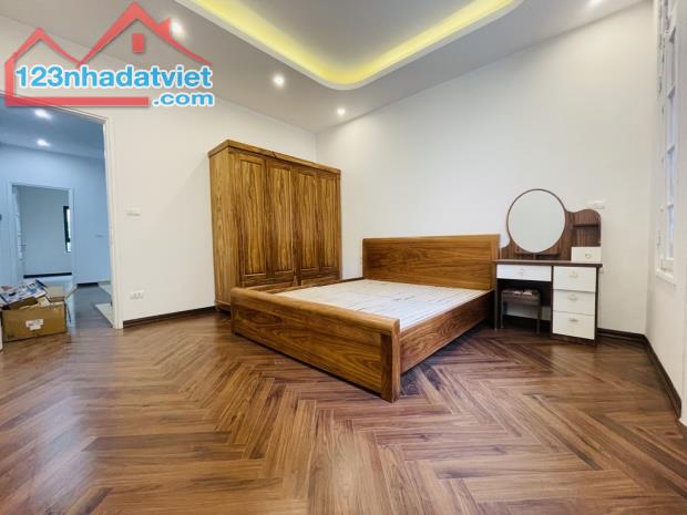 Bán nhà mới cá tính Hoàng Mai Hai mặt ngõ OTO dừng đỗ, Nội Thất nhập khẩu 60m2 chỉ 15 tỷ - 2