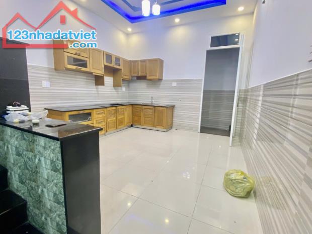 Bình Tân, hẻm ô tô thông TL10, nhà mới đẹp 4 tầng,  81m2, ngang 4.5m, giá rẻ - 2
