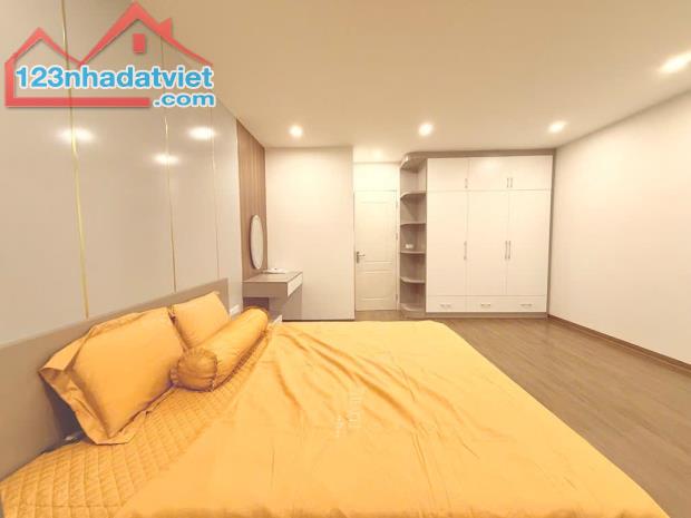 Bán nhà Võ Chí Công Dt 45m, 5 T, mt 3.4m, sâu vào 9m, giá 6.75 tỷ - 1