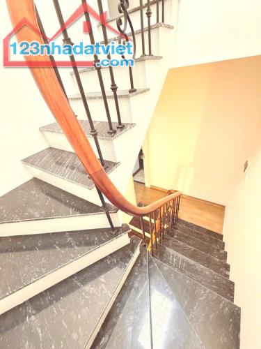Bán nhà Võ Chí Công Dt 45m, 5 T, mt 3.4m, sâu vào 9m, giá 6.75 tỷ - 3