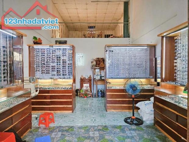 Bán nhà Hẻm xe hơi, Linh chiểu, 125m2, nở hậu tài lộc,ngay ĐH Ngân Hàng