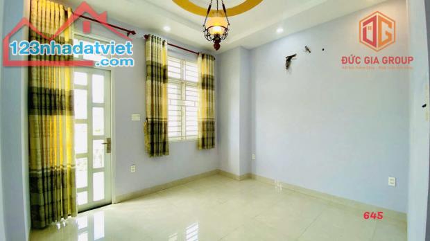 Bán nhà 1T2L mới đẹp đường N12 KDC D2D Võ Thị Sáu chỉ 6,8 tỷ - 4