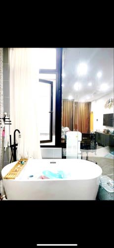 BÁN NHÀ MỚI HẺM XE HƠi NGAY HỒ HỌC LÃM BÌNH TÂN 92m2 GIÁ CHỈ 4TỶ7