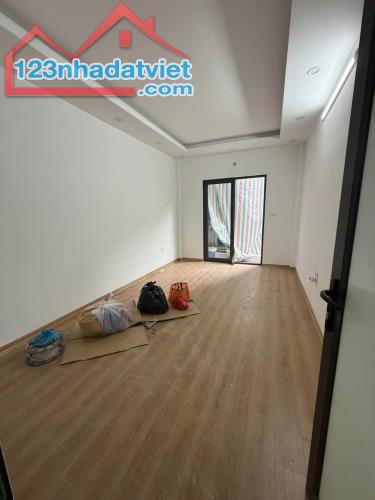Nhà Đẹp Nguyễn Khoái Hoàng Mai 33m 5 Tẩng – Mới – Xây Độc Lập – 20m Ô Tô Tránh, 5,5 Tỷ. - 2
