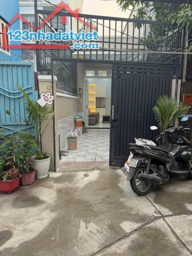 NHÀ ĐẸP VIEW SÂN VƯỜN 55m2 HƠN 3 TỶ - PHÚ THUẬN – SÁT KHU NAM LONG Q 7