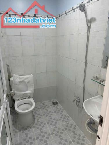 NHÀ ĐẸP VIEW SÂN VƯỜN 55m2 HƠN 3 TỶ - PHÚ THUẬN – SÁT KHU NAM LONG Q 7 - 5