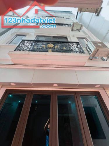 Bán nhà đẹp , điện tích 36m2 , 5 tầng
