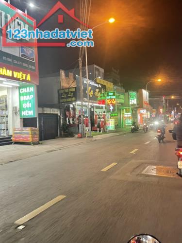 Bán nhà mặt tiền 1 trệt 4 lầu 9x25m giá 34 tỷ Nguyễn Ảnh Thủ - 2