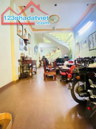 8.5 TỶ HƠN - NHÀ HẺM HOÀNG SA QUẬN 3, GẦN COOPMART NHIÊU LỘC - XE HƠI THÔNG - 65M2 2 LẦU