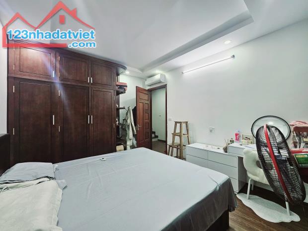Nhà đẹp dân xây Cầu Giấy, 45m, 5 tầng, mt 5m, 9.8 tỷ, ngõ rộng, nhà thoáng - 2