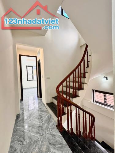 BÁN NHÀ CHÍNH CHỦ – ĐỒNG MAI - HÀ ĐÔNG 🏠 Diện tích: 32m2 🏗 Kết cấu: 5 tầng, xây mới kiên - 1