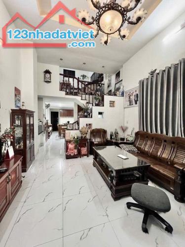 --Bán nhà HXH phường 14, đường Ba Vân Tân Bình; 69m2 3 tầng - 10 tỷ
