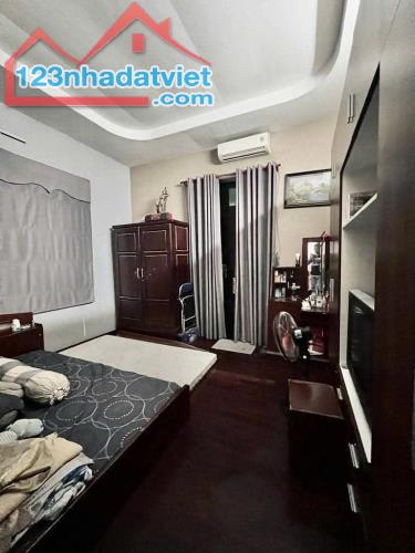 --Bán nhà HXH phường 14, đường Ba Vân Tân Bình; 69m2 3 tầng - 10 tỷ - 3