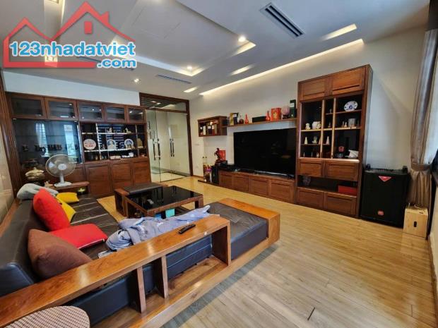 HÀO NAM💥ĐỐNG ĐA💥100M2 x 6T💥  MT 5.3M💥 ĐƯỜNG Ô TÔ TRÁNH💥 2 THOÁNG TRƯỚC SAU💥 GẦN PHỐ - 2