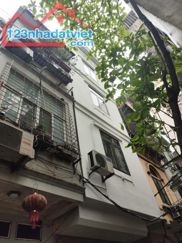 BÁN NHÀ PHỐ THÁI THỊNH ĐÔNG ĐA -28M X5 TẦNG -NHÀ LÔ GÓC ,GIÁ 5,8 tỷ