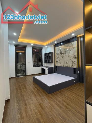 BÁN NHÀ GẦN PHỐ GIẢI PHÓNG – HOÀNG MAI, 5 TẦNG NHÀ ĐẸP TẶNG NỘI THẤT, HƠN 6 TỶ. - 1