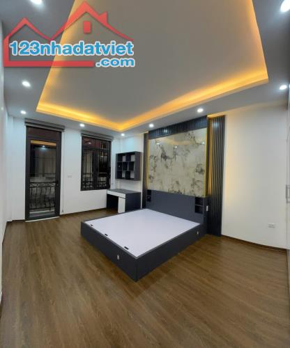 BÁN NHÀ GẦN PHỐ GIẢI PHÓNG – HOÀNG MAI, 5 TẦNG NHÀ ĐẸP TẶNG NỘI THẤT, HƠN 6 TỶ. - 2