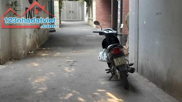 Bán Nhà P/Lô Ô Tô Tránh Đường Tây Hồ Quận T/Hồ 280m9T MT15m 2 THOÁNG 90 Tỷ Đường Tây Hồ.