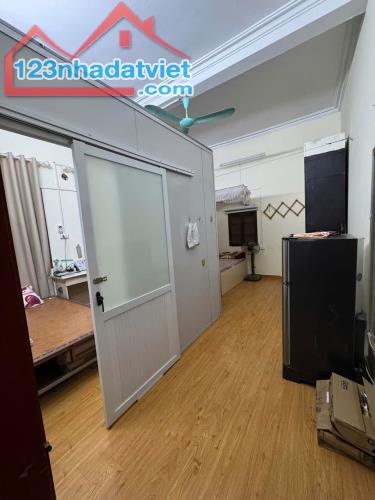 Bán nhà 5 tầng  nguyễn văn huyên TT cầu giấy hà nội
