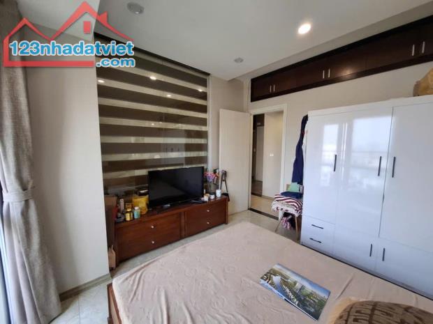 BÁN CĂN HỘ CHUNG CƯ HỘ KHẨU GIA THỤY 90M, MT9M, AN SINH ĐỈNH, NGẬP TRÀN TIỆN ÍCH. - 1