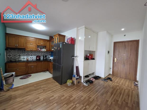 Nhỉnh 4 tỷ, 75m2, chung cư 02 ngủ, 02 WC, FULL nội thất, mặt phố Phùng Hưng, Hà Đông, Ký g - 2