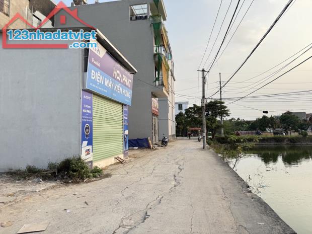 Ô TÔ TẢI TRÁNH NHAU — VIEW HỒ - 1