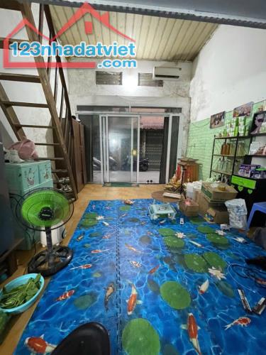 8,2 tỷ DT62m2 lô góc kinh doanh ngõ thông ô tô Định Công Hoàng Mai - 1