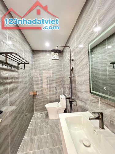 💥Nhà Đẹp Đống Đa, Gần Xã Đàn, Ngõ Ba Gác Tránh, DT 40m2, 5 Tầng, Full Nội Thất - 1