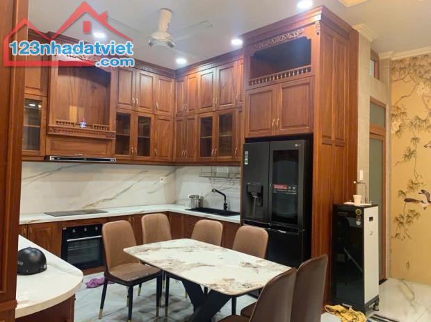 BIỆT THỰ HIỆP BÌNH CHÁNH - 129M2 - 3 tầng - 16 TỈ