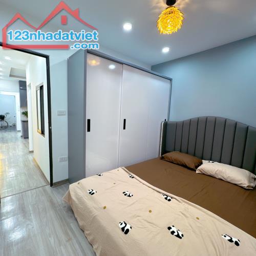BÁN CĂN HỘ TẬP THỂ PHỐ NGUYỄN CHÍ THANH, ĐỐNG ĐA, SD 60M2, 2PN, FULL NỘI THẤT Ô TÔ ĐỖ – - 2