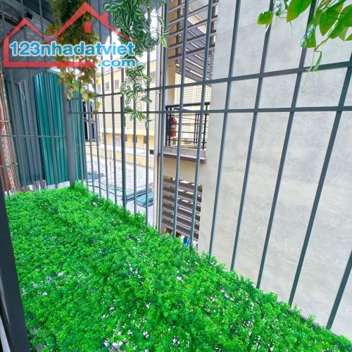 BÁN CĂN HỘ TẬP THỂ PHỐ NGUYỄN CHÍ THANH, ĐỐNG ĐA, SD 60M2, 2PN, FULL NỘI THẤT Ô TÔ ĐỖ – - 3